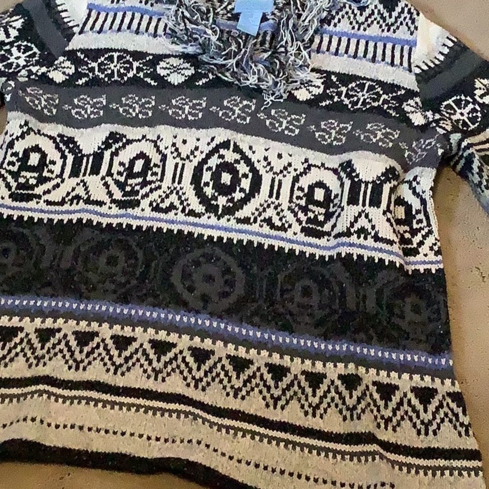 Women’s sweater